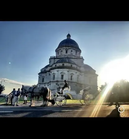ベッド・アンド・ブレックファスト La Maison トーディ