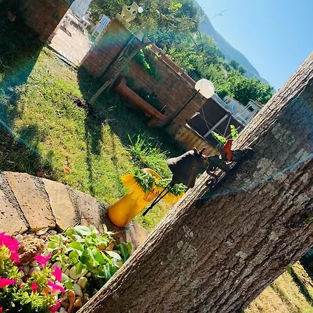 La Maison * Todi
